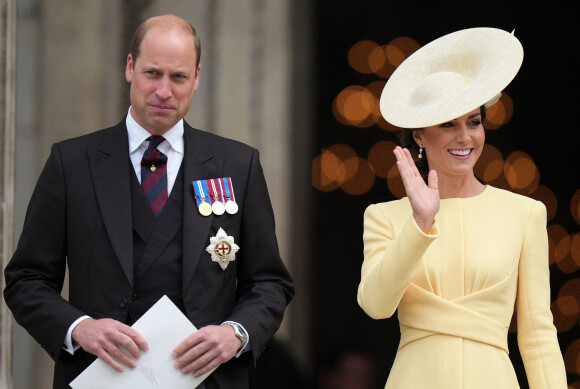 Le prince William, duc de Cambridge, et Catherine (Kate) Middleton, duchesse de Cambridge - Les membres de la famille royale et les invités à la sortie de la messe du jubilé, célébrée à la cathédrale Saint-Paul de Londres, Royaume Uni, le 3 juin 2022.