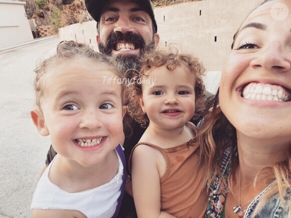 Justin et Tiffany de "Mariés au premier regard" avec leurs filles Romy et Zélie