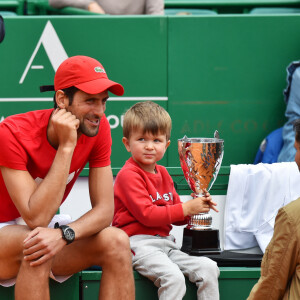 Novak Djokovic et son fils Stefan lors d'un tournoi caritatif au bénéfice de la fondation Prince Albert II en marge du tournoi de tennis Rolex Masters à Monte-Carlo le 14 avril 2018. L'événement sera retransmis sur l'émission "James Corden Tv Show" sur Sky UK. © Bruno Bebert / Bestimage