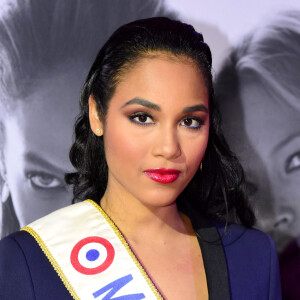 Clémence Botino (Miss France 2020) assiste au nouveau tournoi de tennis WTA l'Open 6ème Sens au Palais des Sports de Gerland à Lyon, France, le 7 mars 2020. © Romain Doucelin/Panoramic/Bestimage 