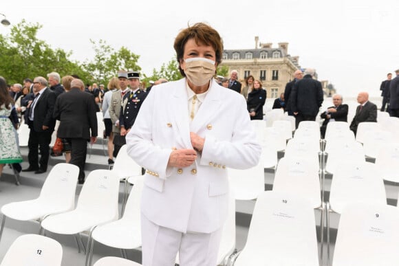 Roselyne Bachelot - Cérémonie de commémoration de la 77ème de la Victoire du 8 mai 1945, à l'Arc de Triomphe, Paris le 8 mai 2022. © Jacques Witt / Pool / Bestimage 