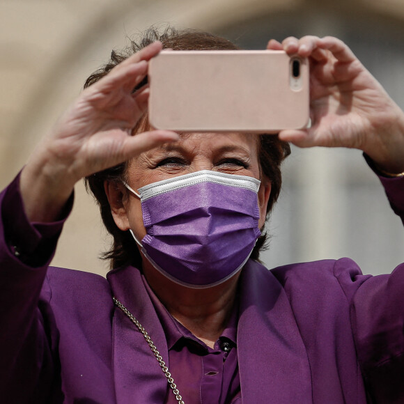 Roselyne Bachelot, ministre de la Culture à la sortie du conseil des ministres, au palais de l'Elysée, à Paris, France, le 28 avril 2022. © Aurelien Morissard/Panoramic/Bestimage 