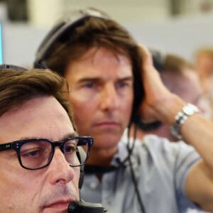 Tom Cruise au Grand Prix de Formule 1 (F1) de Silverstone, le 3 juillet 2022.  Toto Wolff, Team Principal and CEO, Mercedes AMG, and Tom Cruise watch the race from the Mercedes garage 