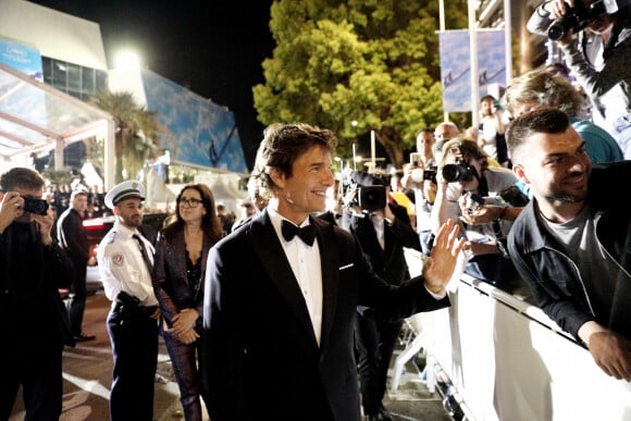 Tom Cruise - Descente des marches du film "Top Gun : Maverick" lors du 75ème Festival International du Film de Cannes. Le 18 mai 2022 © Dominique Jacovides / Bestimage 