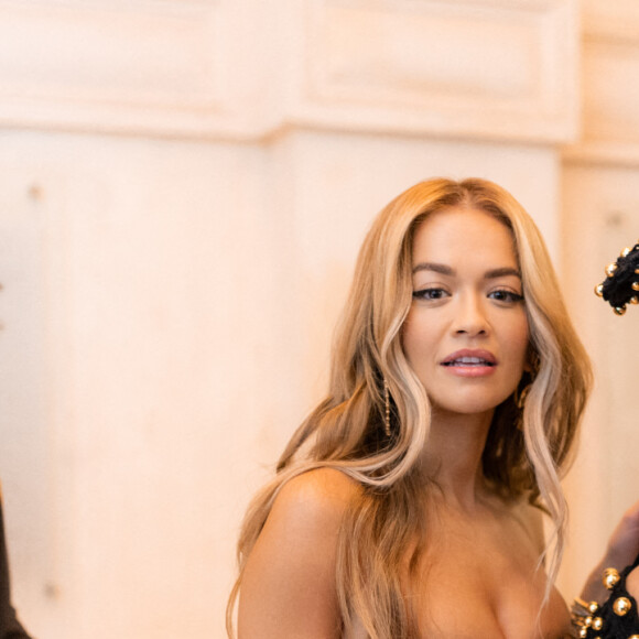 Rita Ora et Anitta - Défilé de mode Haute-Couture automne-hiver 2022-2023 "Schiaparelli" à Paris, le 4 juillet 2022. © Da Silva-Perusseau/Bestimage