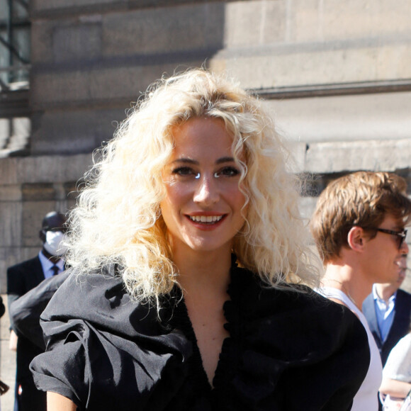 Pixie Lott - Arrivée au défilé de mode Haute-Couture automne-hiver 2022-2023 "Schiaparelli" à Paris, le 4 juillet 2022. © Veeren-Christophe Clovis / Bestimage