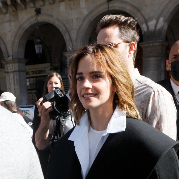 Emma Watson - Arrivée au défilé de mode Haute-Couture automne-hiver 2022-2023 "Schiaparelli" à Paris, le 4 juillet 2022. © Veeren-Christophe Clovis / Bestimage