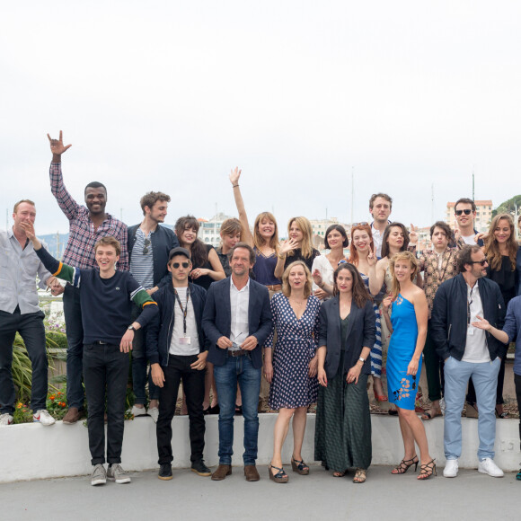 Stéphane De Groodt, Marie Gillain, Lucie Boujenah, Claudia Dimier, Juliet Doucet, Elisa Ruschke, Alba Gaia Bellugi, Laurette Tessier, Léa Arnezeder, Margot Luciarte, Pauline Cassan et Aloïse Sauvage, Grégoire Isvarine, Stanislas Perrin, Martin Darondeau, Felix Martinez, Oscar Copp, Benjamin Voisin, Adrien Rob, Joffrey Verbruggen, Christopher Bayemi et Jules Sagot au photocall de l'opération "Talents Adami Cannes 2017". Le 22 mai 2017. © Borde-Jacovides-Moreau/Bestimage