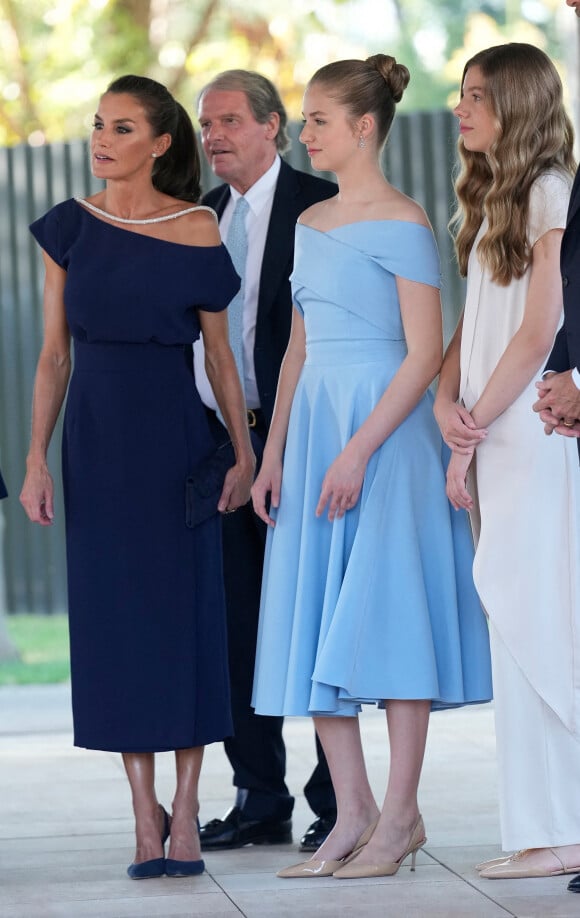 La reine Letizia d'Espagne et La princesse Leonor - La famille royale d'Espagne arrive à la cérémonie de remise des prix "Princess of Girona Foundation" à Barcelone le 4 juillet 2022. 