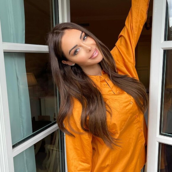 Nabilla complexée par son corps post-grossesse, après avoir donné naissance à son deuxième fils Leyann.