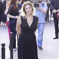 Valeria Bruni Tedeschi sublime au défilé Giorgio Armani, une ex de Tom Cruise remarquée