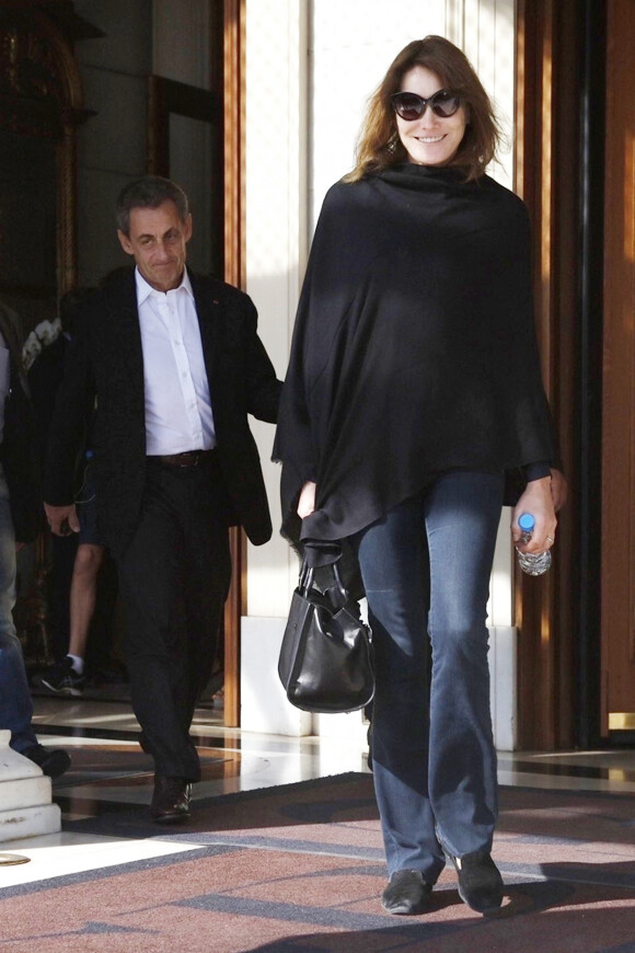 Nicolas Sarkozy, sa femme Carla Bruni et leur fille Giulia arrivent au musée de l'Acropole à Athènes. Le 24 octobre 2017 