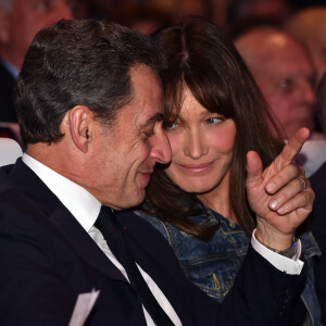 Nicolas Sarkozy, président du parti Les Républicains et candidat à la primaire de la droite, et sa femme Carla Bruni-Sarkozy en meeting au Palais des Congrès Neptune à Toulon, France, le 21 octobre 2016, pour la campagne des primaires des Républicains en vue de l'élection présidentielle de 2017. © Bruno Bebert/Bestimage 