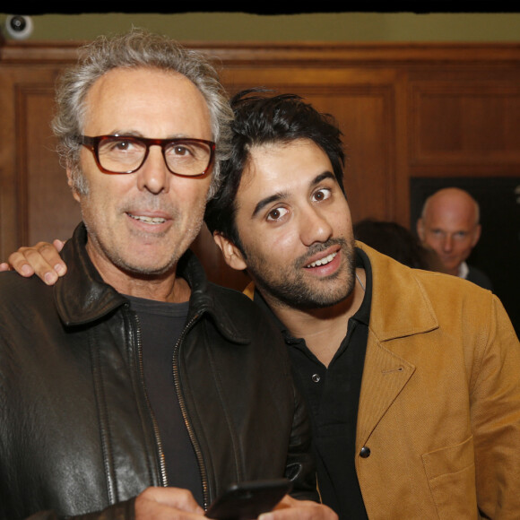 Gilbert Melki et Yohan Manca lors de l'avant-première du film "La Vérité si je mens ! Les débuts" au cinéma l'UGC Ciné Cité Confluence à Lyon, France, le 5 septembre 2019. Yohan Manca se glisse dans la peau de Patrick, joué par Gilbert Melki dans les précédents opus qui revient aujourd'hui dans le rôle de son propre père. © Alain Guizard/Bestimage 