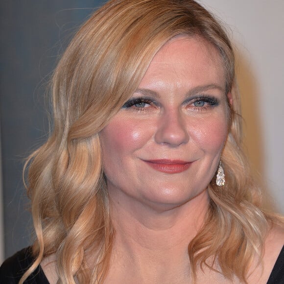 Kirsten Dunst au photocall de la soirée "Vanity Fair" lors de la 94ème édition de la cérémonie des Oscars dans le quartier de Beverly Hills, à Los Angeles, Californie, Etats-Unis, le 27 mars 2022. 