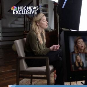 Amber Heard lors d'une interview exclusive dans l'émission Today sur NBC après avoir perdu son procès en diffamation contre son ex J.Depp. 