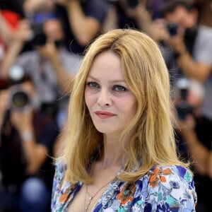 Vanessa Paradis au photocall du film Cette musique ne joue pour personne (Cannes première) lors du 74ème festival international du film de Cannes le 10 juillet 2021 © Borde / Jacovides / Moreau / Bestimage 