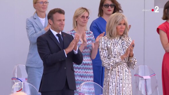 The Voice : Une ex-candidate fait le show devant Emmanuel et Brigitte Macron lors du défilé du 14 juillet
