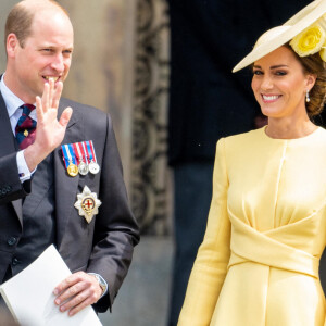 Le prince William, duc de Cambridge, et Catherine (Kate) Middleton, duchesse de Cambridge - Les membres de la famille royale et les invités lors de la messe célébrée à la cathédrale Saint-Paul de Londres, dans le cadre du jubilé de platine (70 ans de règne) de la reine Elisabeth II d'Angleterre. Londres, le 3 juin 2022. 