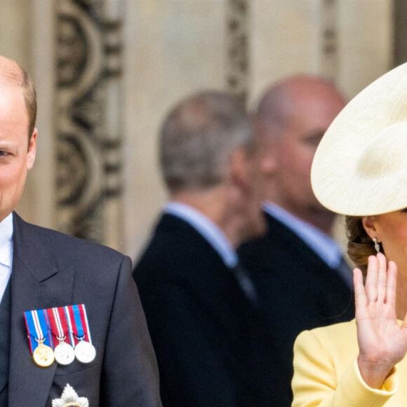 Le prince William, duc de Cambridge, et Catherine (Kate) Middleton, duchesse de Cambridge - Les membres de la famille royale et les invités lors de la messe célébrée à la cathédrale Saint-Paul de Londres, dans le cadre du jubilé de platine (70 ans de règne) de la reine Elisabeth II d'Angleterre. Londres, le 3 juin 2022. 