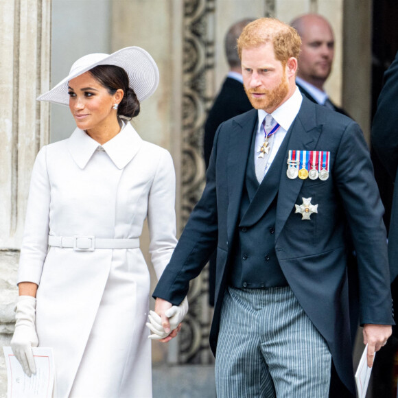 Le prince Harry, duc de Sussex, et Meghan Markle, duchesse de Sussex - Les membres de la famille royale et les invités lors de la messe célébrée à la cathédrale Saint-Paul de Londres, dans le cadre du jubilé de platine (70 ans de règne) de la reine Elisabeth II d'Angleterre. Londres, le 3 juin 2022. 