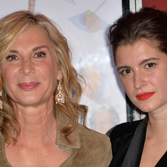 Michèle Laroque et sa fille Oriane Deschamps - Avant-première du film Brillantissime au cinéma Publicis à Paris, France, le 15 janvier 2018. © Veeren/Bestimage