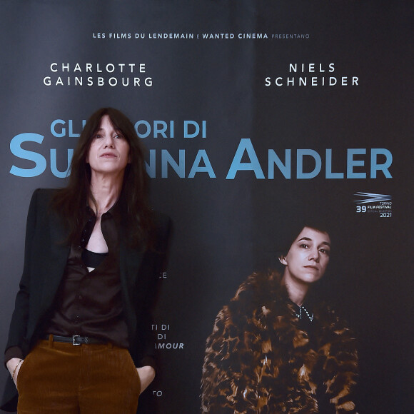 Charlotte Gainsbourg au photocall du film "Suzanna Andler" à Milan, le 8 mars 2022. 