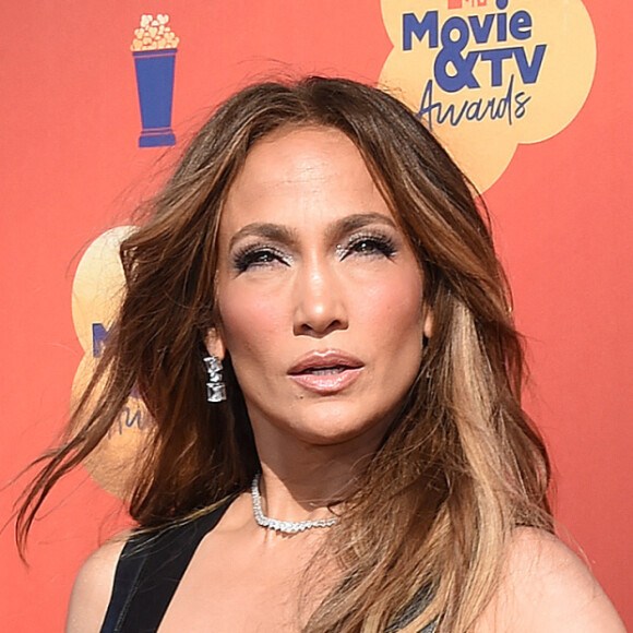 Jennifer Lopez - Photocall de la cérémonie des MTV Movie and TV Awards à Los Angeles