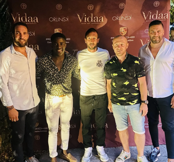 Gerald Martinez reçoit des stars à son restaurant "Vidaa" à Mougins - Instagram