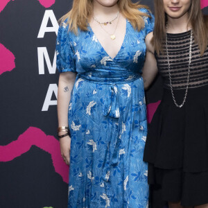 Camille Gottlieb, Rebecca Simonet - Photocall de la soirée des 40 ans du bijoutier "APM Monaco" à la plage La Môme lors du 75ème Festival International du Film de Cannes le 21 mai 2022. © Jack Tribeca / Bestimage 