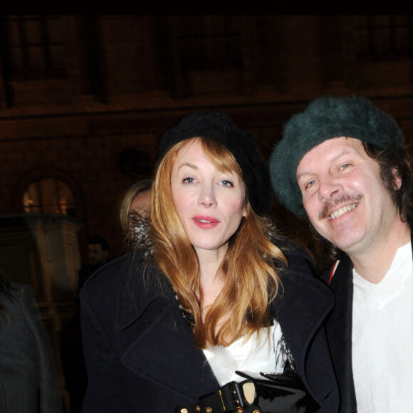Julie Depardieu & Philippe Katerine - Défilé Etam Lingerie printemps-été 2012 à l'école des Beaux Arts le 23 janvier 2012