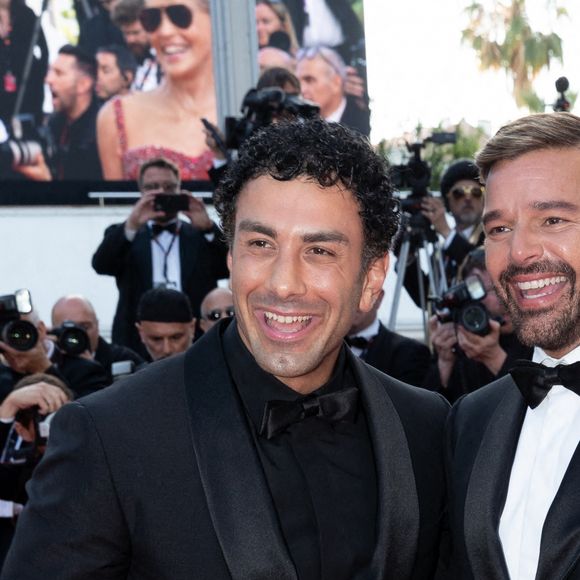 Jwan Yosef et son mari Ricky Martin - Montée des marches du film " Elvis " lors du 75ème Festival International du Film de Cannes. Le 25 mai 2022 © Cyril Moreau / Bestimage 