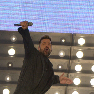 Ricky Martin sur scène lors de sa tournée "Movimiento Tour" à Mexico, le 8 mars 2022. 