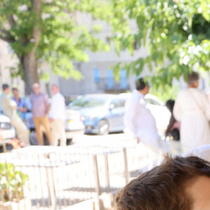 Christine Bravo et ses petits enfants Mariage civil de Christine Bravo et Stéphane Bachot devant la mairie de Occhiatana en Corse le 11 Juin 2022 © Dominique Jacovides / Bestimage