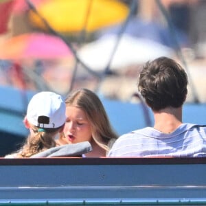 Semi-exclusif - David Beckham, sa femme Victoria et leurs enfants, Harper et Cruz avec sa compagne Tana Holding en vacances sur leur Yacht à Saint-Tropez le 22 juillet 2022. 