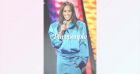 Amel Bent change radicalement de look pour l'été, le résultat est bluffant