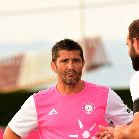 Bixente Lizarazu, Frédéric Michalac - Match de foot caritatif de l'association ELA à Evian, le 26 juillet 2019. © Romain Doucelin / Bestimage