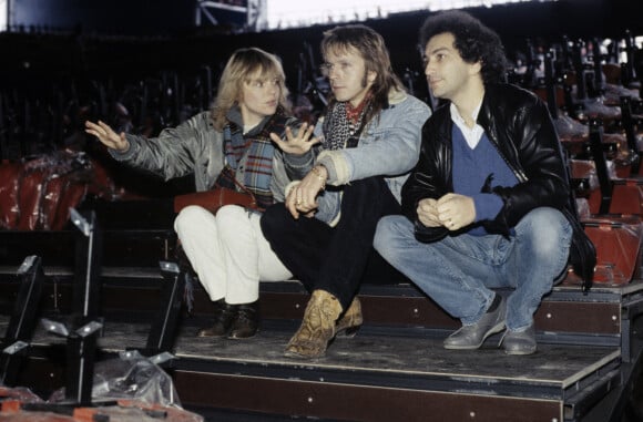 Rendez-vous avec le chanteur Renaud (Séchan), entouré de France Gall et Michel Berger, au Zénith à Paris. Le 17 décembre 1983 © Gérard Letellier via Bestimage
