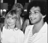 Michel Berger et sa femme France Gall à une soirée blanche chez Eddie Barclay à Saint Tropez
