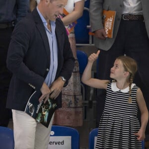 Le prince William, duc de Cambridge, et Catherine (Kate) Middleton, duchesse de Cambridge, avec la princesse Charlotte de Cambridge assistent au Jeux du Commonwealth au centre sportif de l'Université de Birmingham le 2 aout 2022.