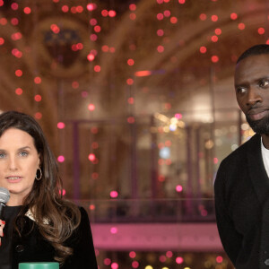 Omar Sy et sa femme Hélène - Lancement de "1,2,3... Noël" lors de l'inauguration des vitrines et du sapin de Noël 2021 des Galeries Lafayette Haussmann 2021 à Paris. Le 17 novembre 2021