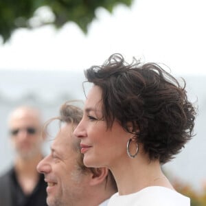 Mathieu Amalric et Jeanne Balibar au photocall du fim "Barbara" lors du 70ème Festival International du Film de Cannes, France, le 18 mai 2017. © Borde-Jacovides-Moreau/Bestimage 