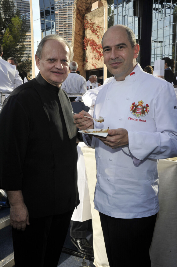 Joel Robuchon et Christian Garcia - Festivites pour le 25eme anniversaire du restaurant "Le Louis XV" a Monaco, le 17 novembre 2012. 