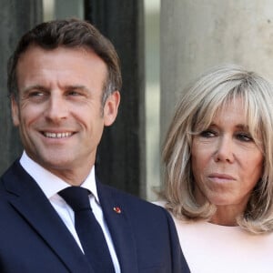 Emmanuel Macron et Brigitte Macron au palais de l'Elysée à Paris, le 18 juillet 2022. © Stéphane Lemouton/Bestimage