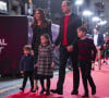 Le prince William, duc de Cambridge, et Catherine (Kate) Middleton, duchesse de Cambridge, avec leurs enfants le prince George, la princesse Charlotte et le prince Louis ont assisté à un spectacle donné en l'honneur des personnes qui ont été mobilisées pendant la pandémie au Palladium à Londres, Royaume Uni, le 11 décembre 2020. 