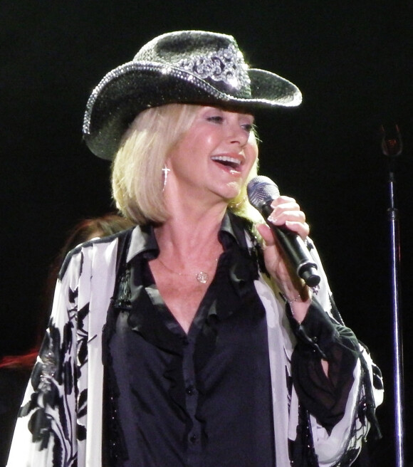 Exclusif - Olivia Newton-John en concert à Vancouver, le 26 août 2016