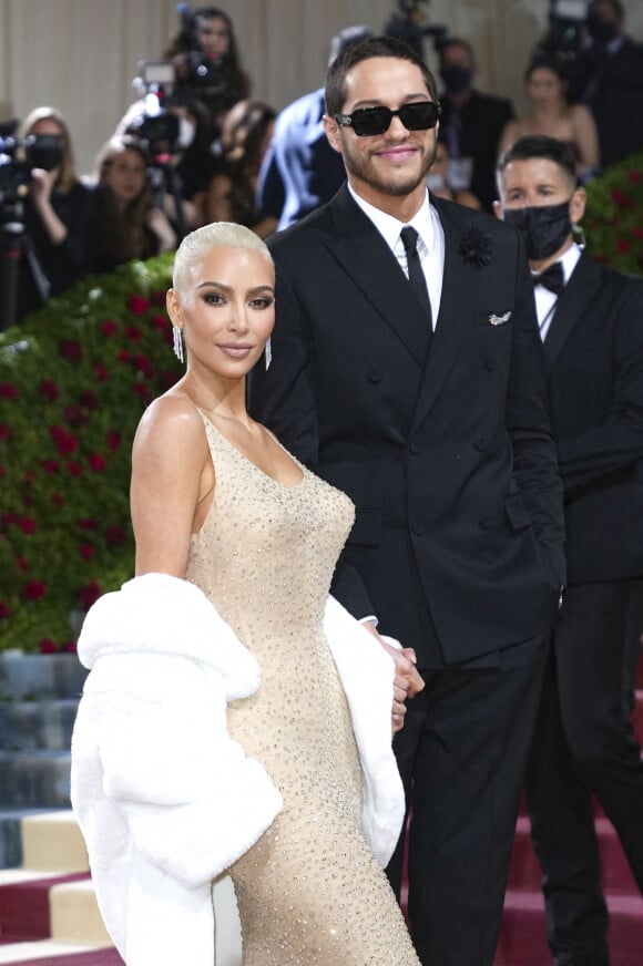 Kim Kardashian (qui porte la célèbre robe de Marilyn Monroe) et Pete Davidson - Les célébrités arrivent à la soirée du "MET Gala 2022" à New York, le 2 mai 2022. © Future-Image via Zuma Press/Bestimage 