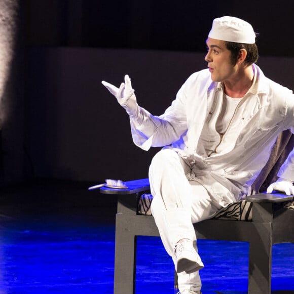 Exclusif - Antoine Courtray - Représentation de la pièce "Un visiteur inattendu" lors du festival de Ramatuelle le 11 août 2022. © Cyril Bruneau / Festival de Ramatuelle / Bestimage