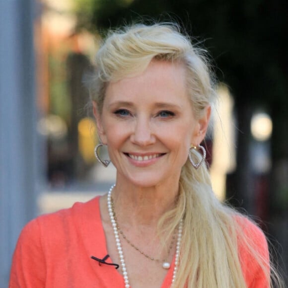 Anne Heche à la sortie des répétitions de DWTS à Los Angeles pendant l'épidémie de coronavirus (Covid-19), le 30 septembre 2020.