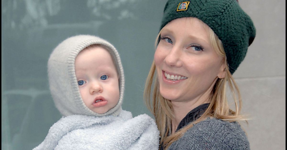 Anne Heche et son fils Atlas en 2009. - Purepeople